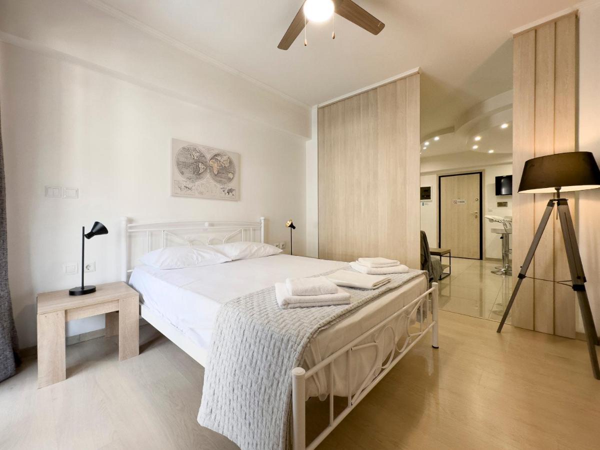 Mihail Voda Modern 55Sqm In Athens Apartment Exterior photo